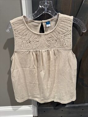 Old Navy Cream Crochet Yoke Sleeveless Camisole